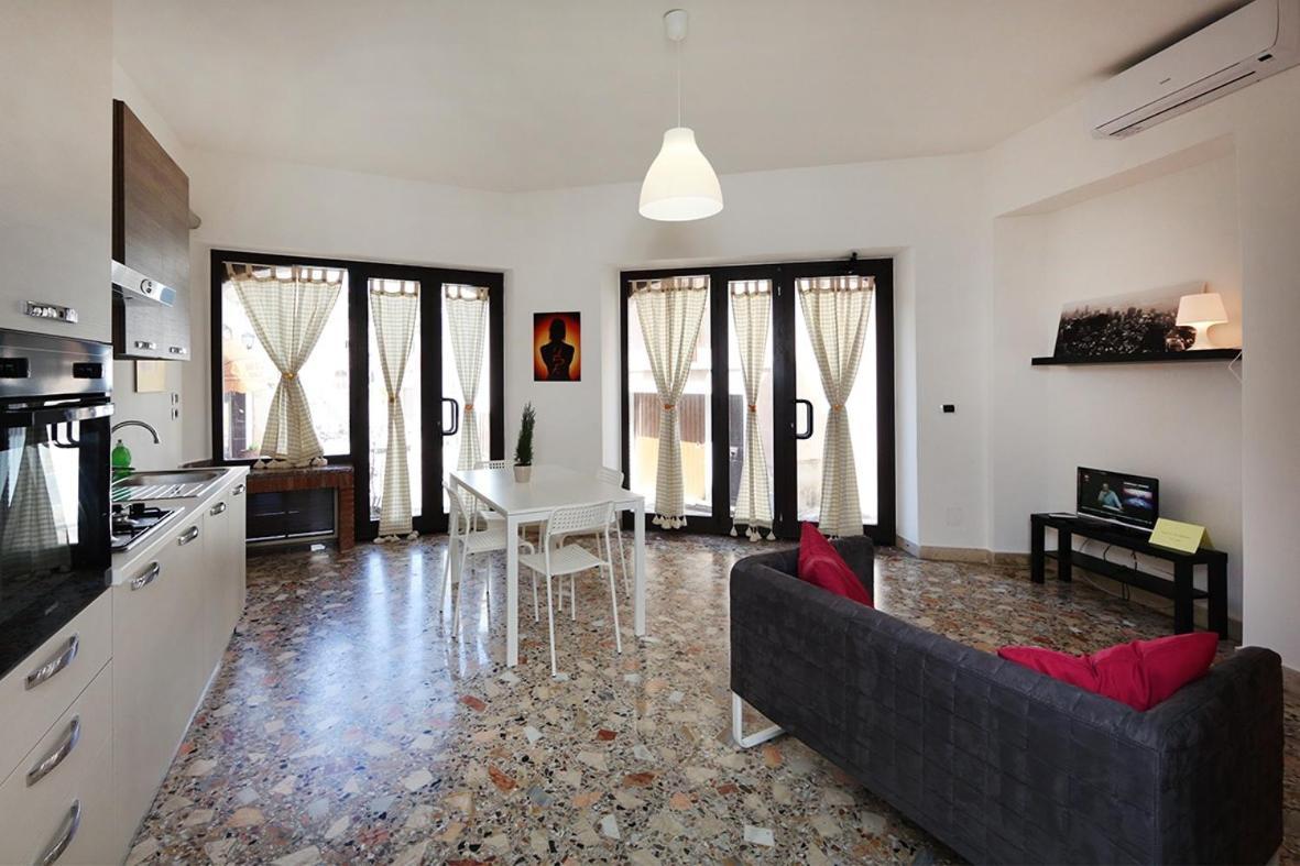 Casa Pirri Apartment Castelmola Exterior foto